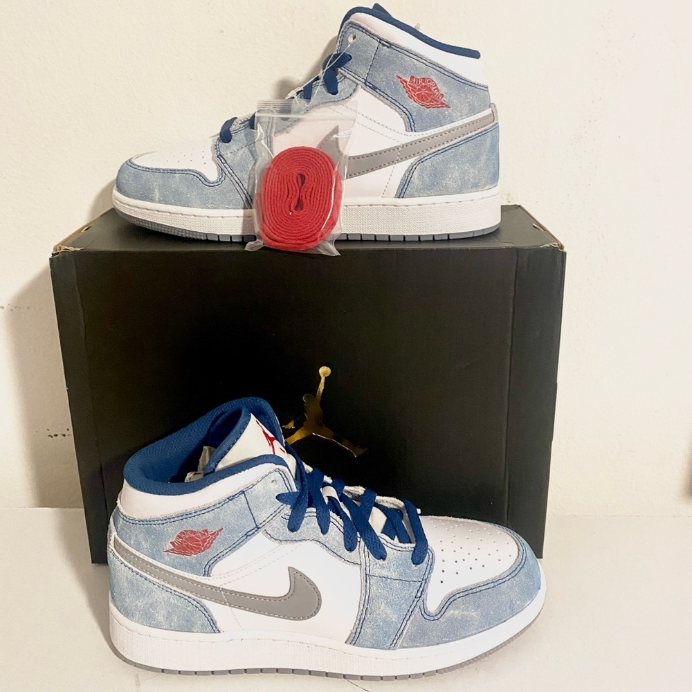 Jordan 1 Mid “French Blue”!! Brand New in box! Ships next day! 6.5Y!